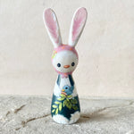 3.5” Bunny with Bluebird (Evergreen/Mauve)