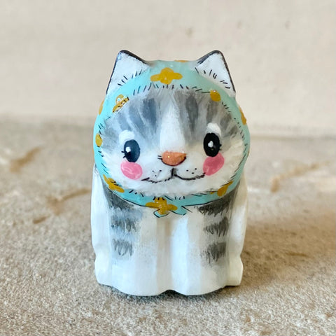 1.75” Gray Cat (Turquoise)