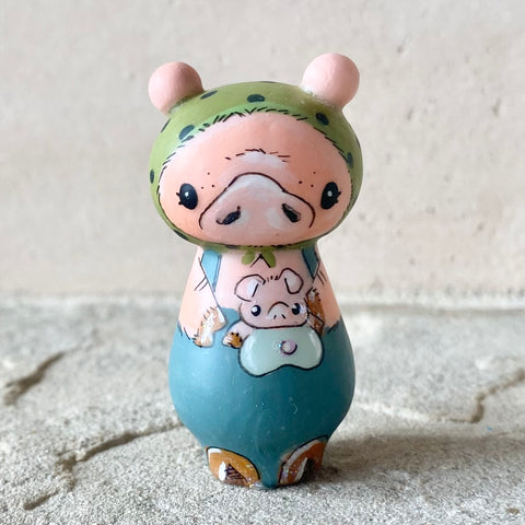 2” Pig with Baby