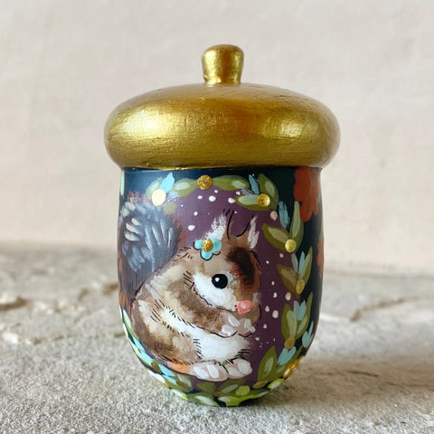 2.5” Acorn with Squirrel