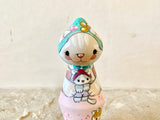 4” Cat Mama with Bonnet: Marshmallow