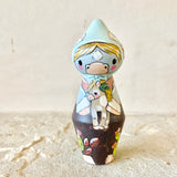 4” Horse Mama with Bonnet: Dusk