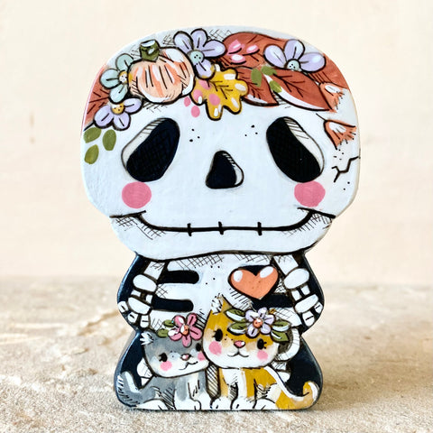 4” Super Spooky Friend-Skeleton with Kittens